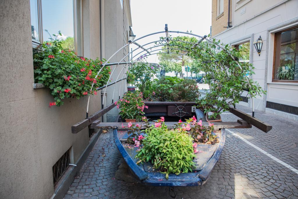 Appartamento Palazzotto Stresa Exteriör bild